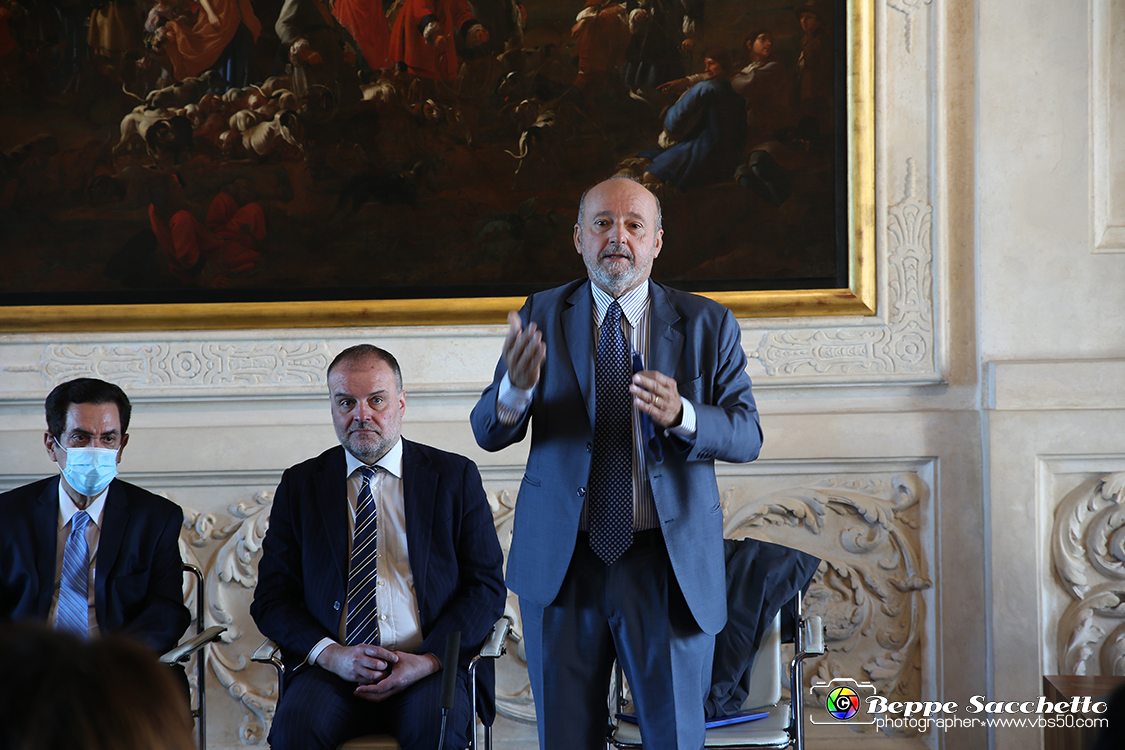 VBS_2041 - Mostra  Il mondo in una stanza. Testimonianze di culture extraeuropee.jpg